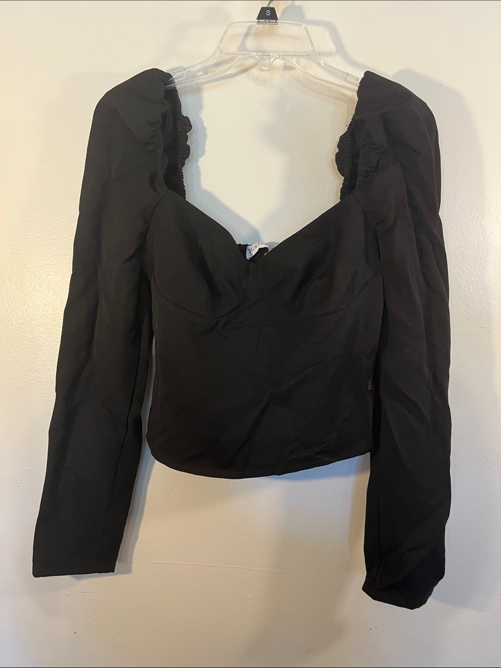 JustFab Black Puff-Sleeve Sweetheart Blouse